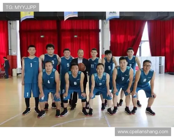 镇江战队奋勇拼搏展现团队精神谱写荣耀新篇章